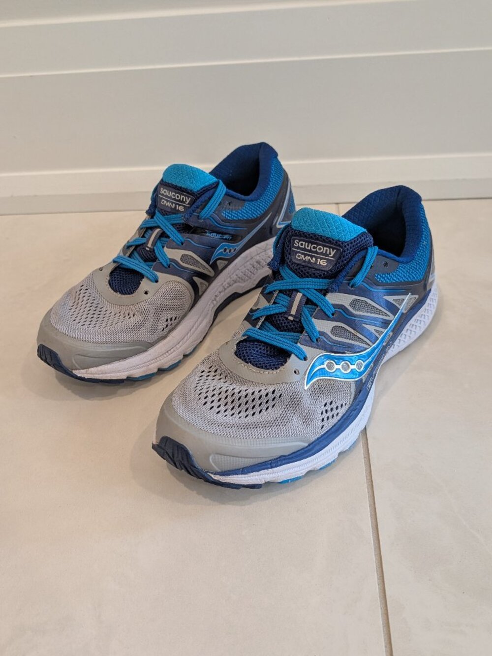 Saucony Omni 16 EVERUN Running Shoes Gray Blue Womens Size 9 S10370-1